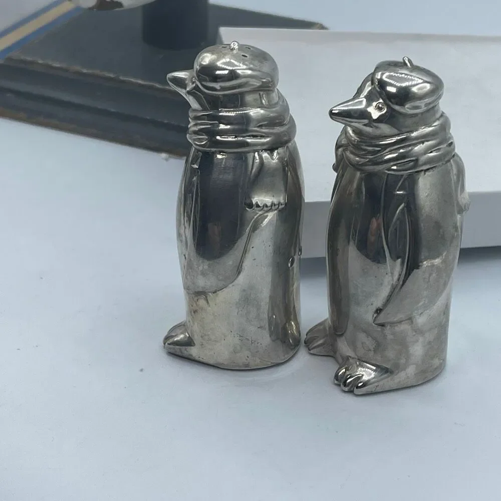 Vintage Towle silver -plated penguin salt n pepper shakers.